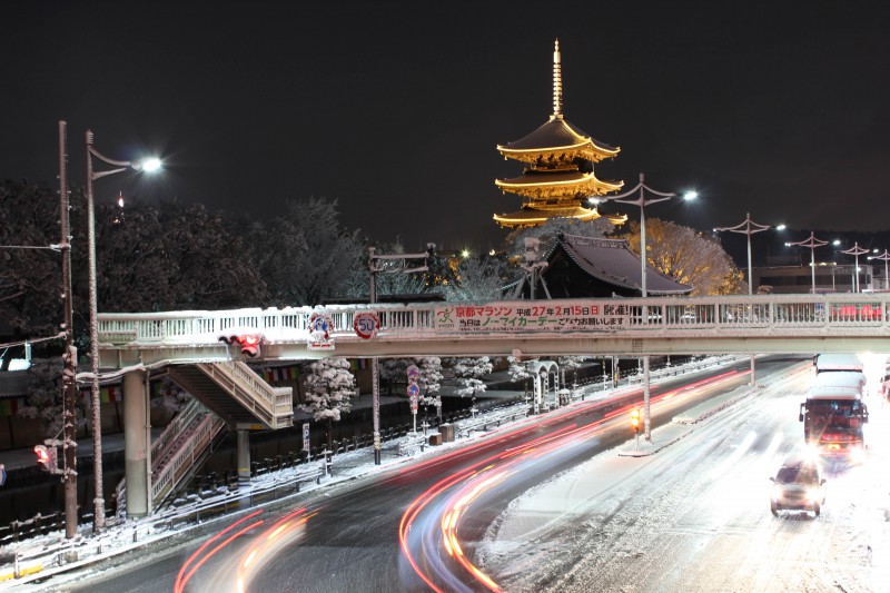 東寺　雪