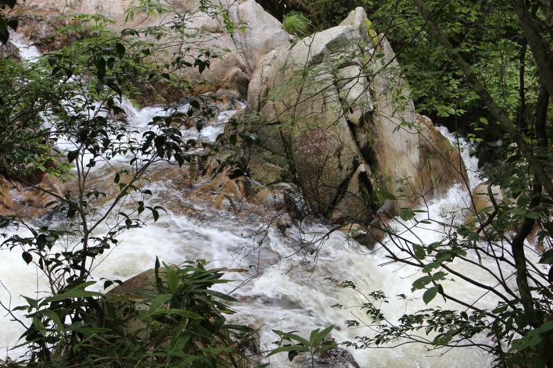三筋の滝 近景