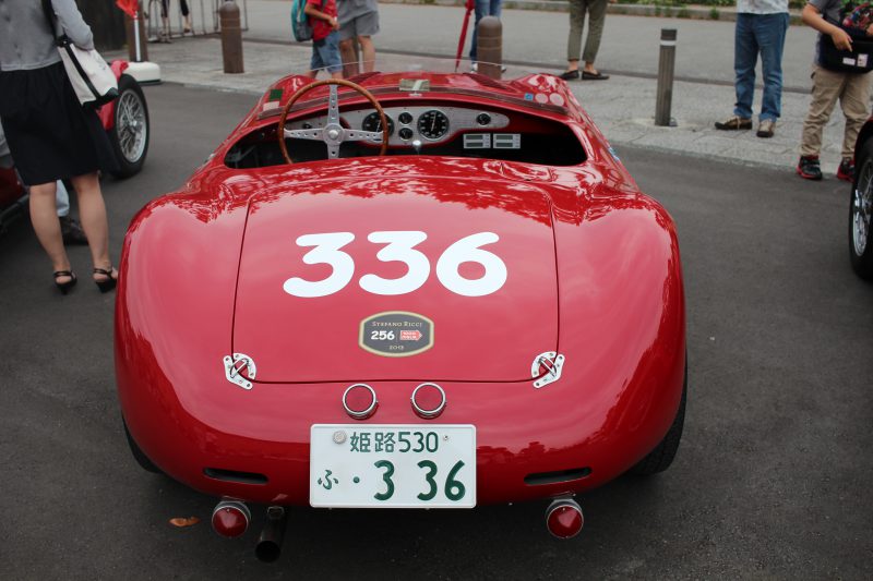 クラシックカー展示