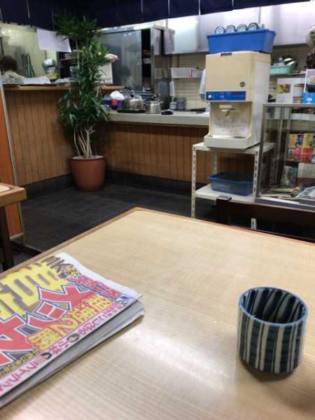 殿田店内