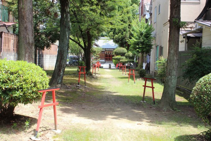 木下神社参道