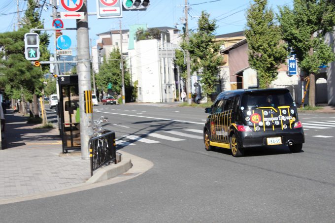 阪神タイガース仕様の車