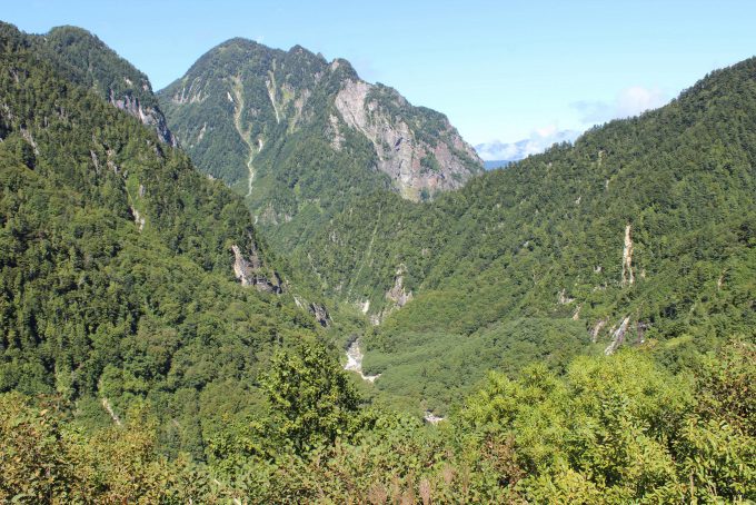 黒部ダム 山々