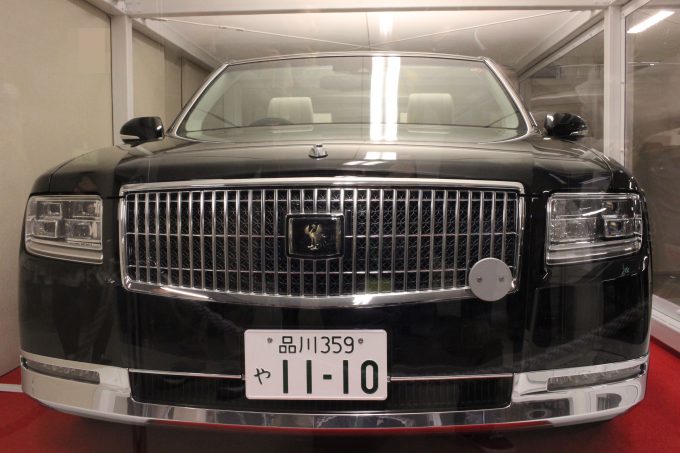祝賀御列の儀　パレード車　センチュリー