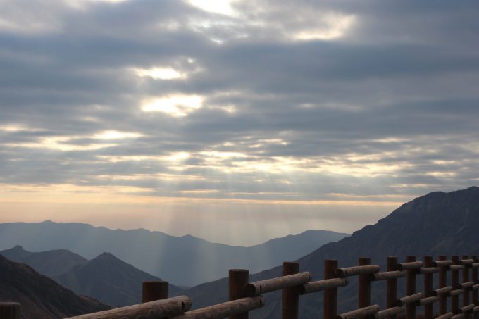 阿蘇中岳火口天使のカーテン