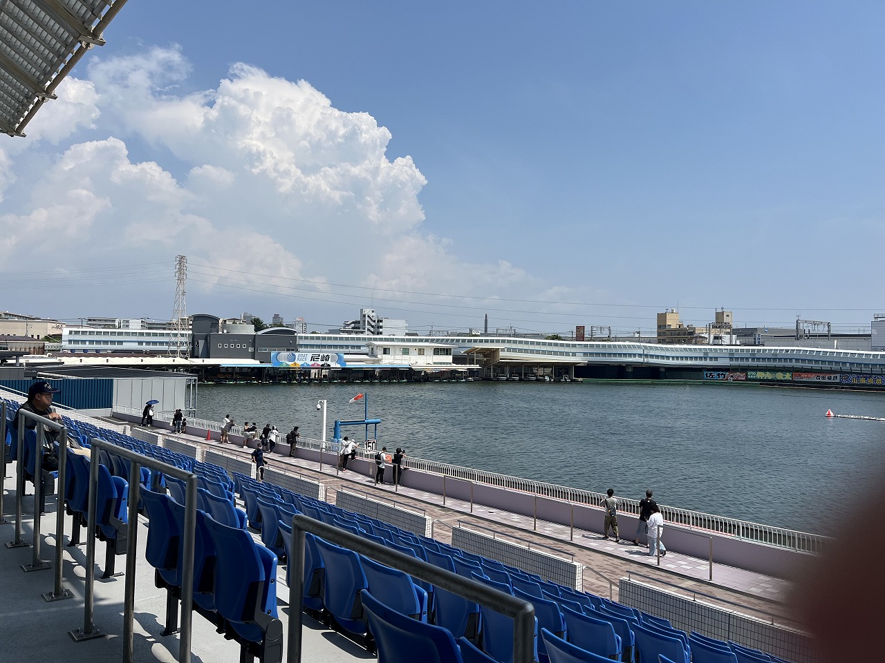レース場の景色