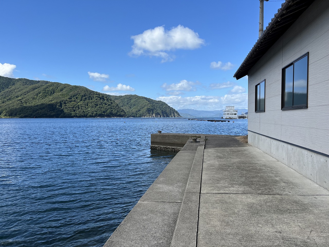 釣り場の様子（西大浦漁港エリア）