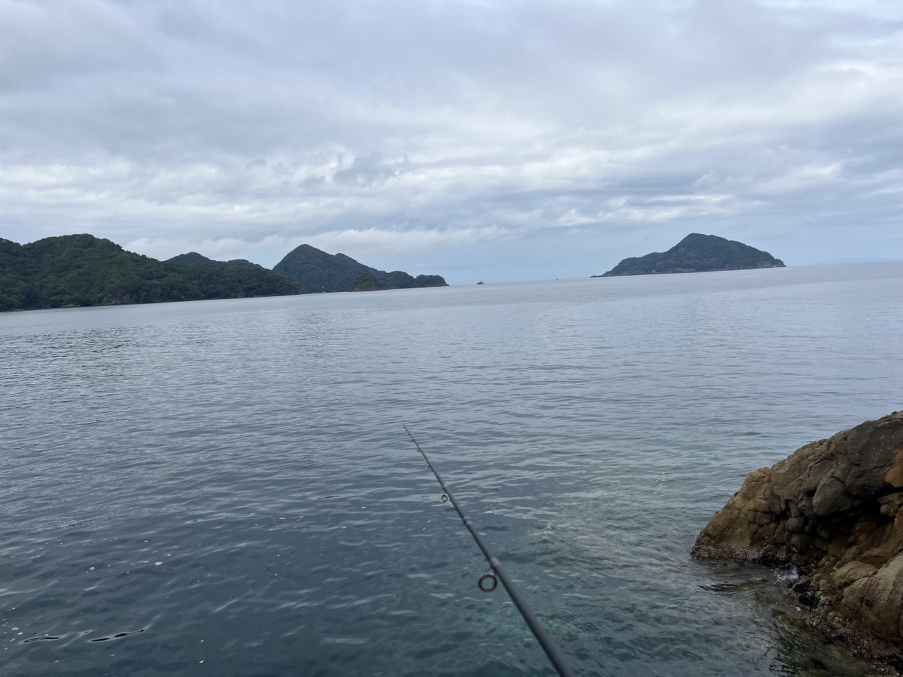 堤防から見た外側の海